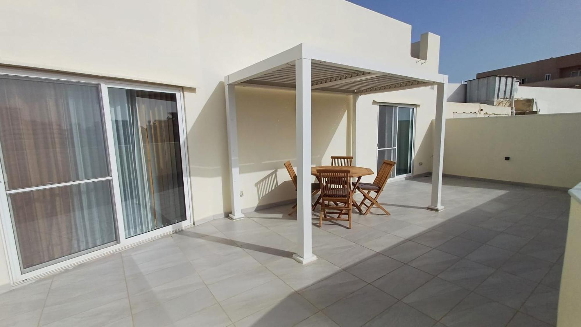 Tan-nanniet Penthouse In * Dingli